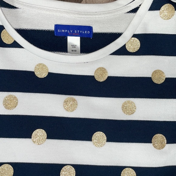 SIMPLY STYLED SWETER - Picture 2 of 6